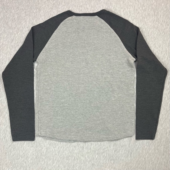 Ribbed Two-Tone Grey Sweater, Medium Hedge Brand - Picture 5 of 5